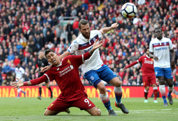 士紧密协作 士紧密协作