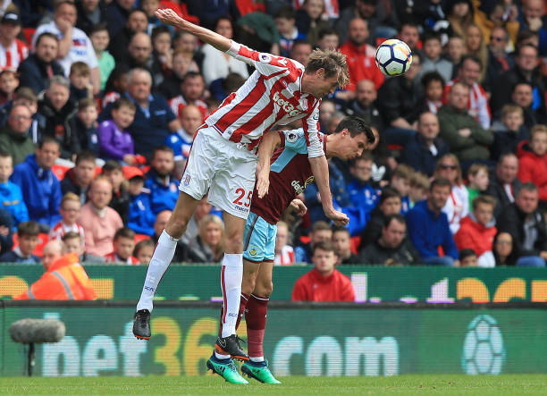 中举足轻重 中举足轻重