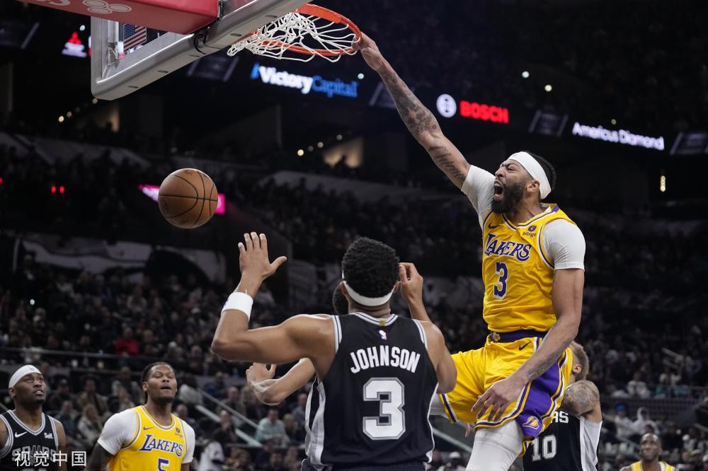 中举足轻重 中举足轻重