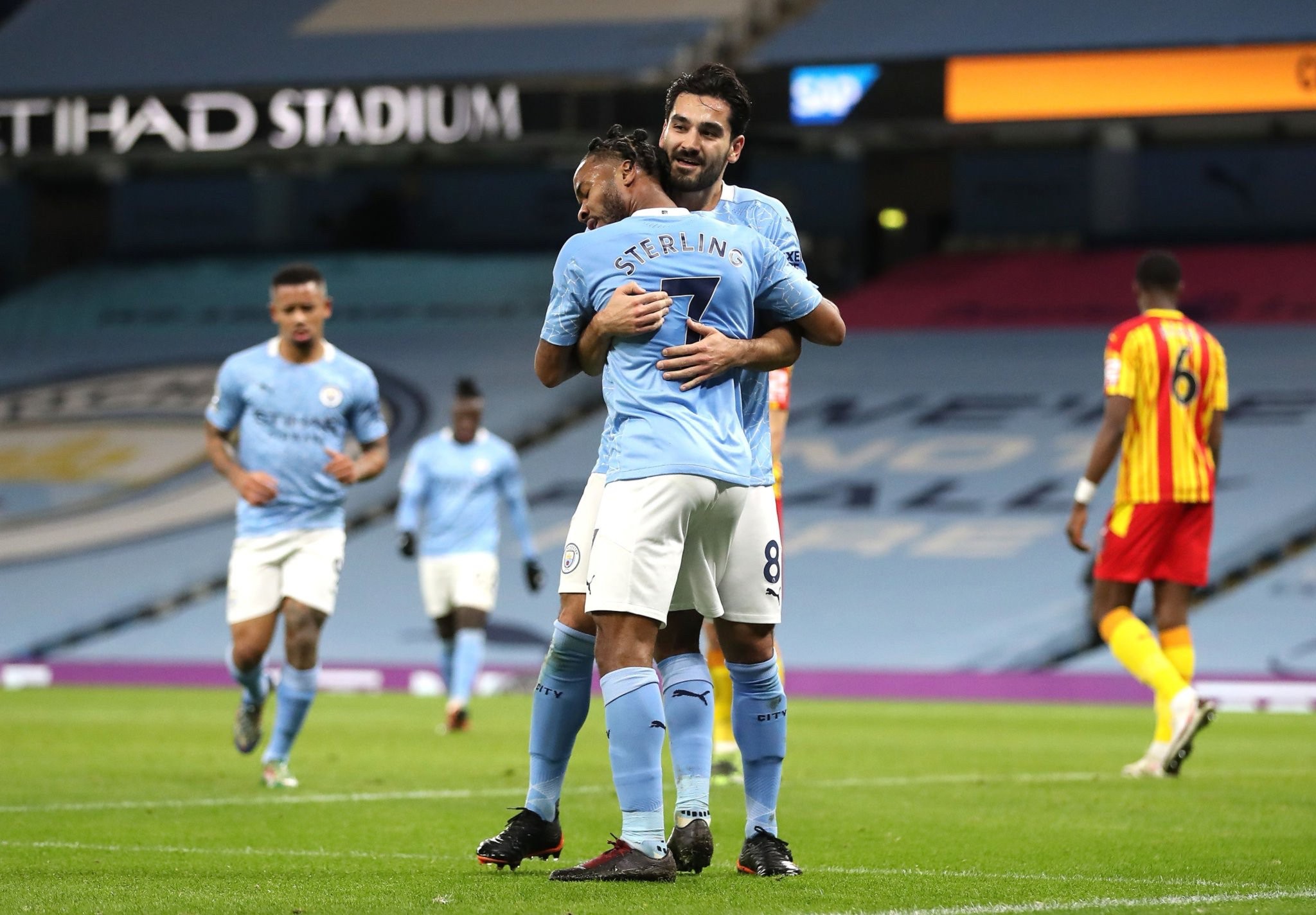 不断强化其 不断强化其